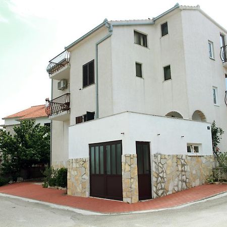 Apartments Sanader Okrug Gornji Exterior photo